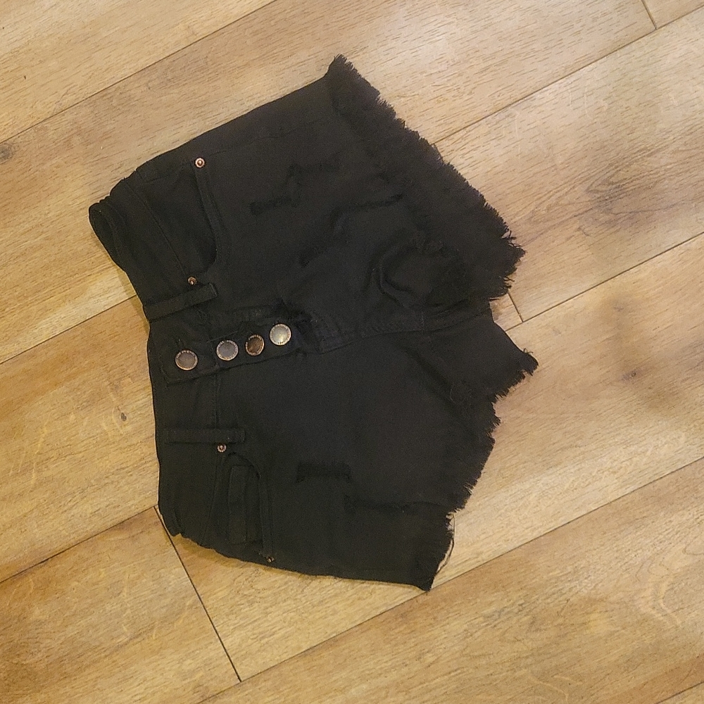 Distressed shorts